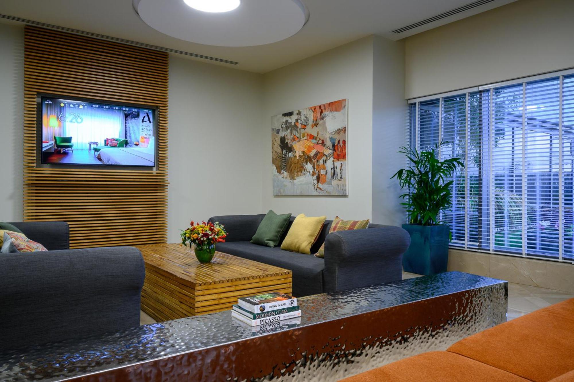 Sadot Hotel Ben Gurion Airport - An Atlas Boutique Hotel Beer Yaakov Exterior photo